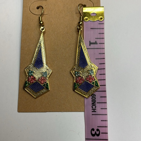 Cloisonné (Cloisonne) Gold Tone and Purple Floral Enamel Dangle Earrings (CPD57) - Picture 3 of 5